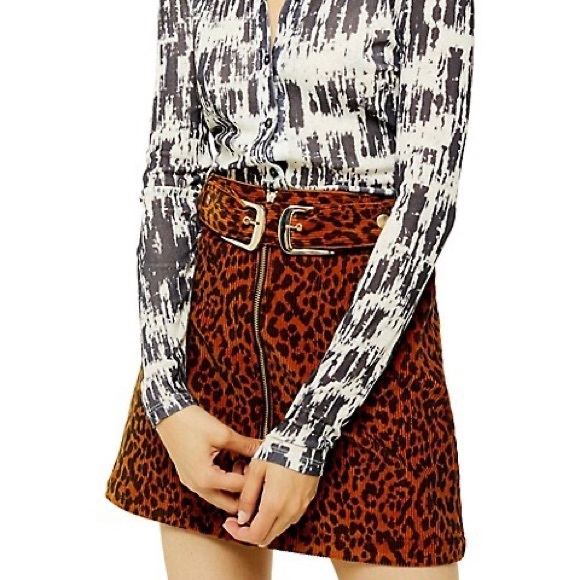 Topshop Leopard Skirt *2 for $20* - Picture 2 of 8